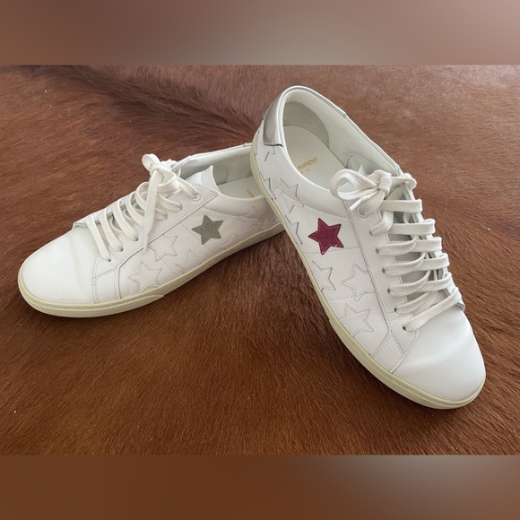 Saint Laurent Court Classic SL/06 California Leather Star Sneakers (SIZE: 40) - Picture 2 of 6
